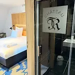 Chateau R