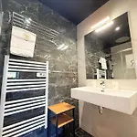 מלון Chateau R *