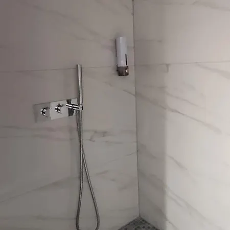 Hotel Chateau R *