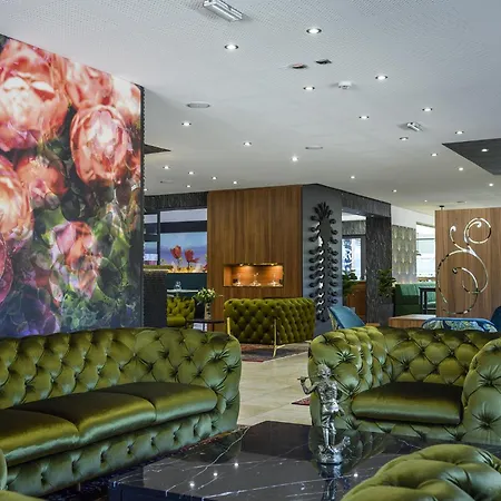 Hotell Chateau R