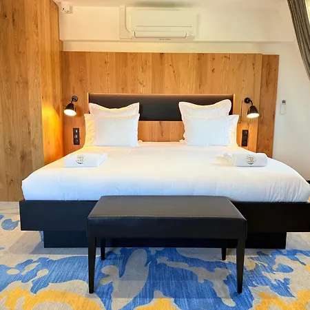 Hotell Chateau R *