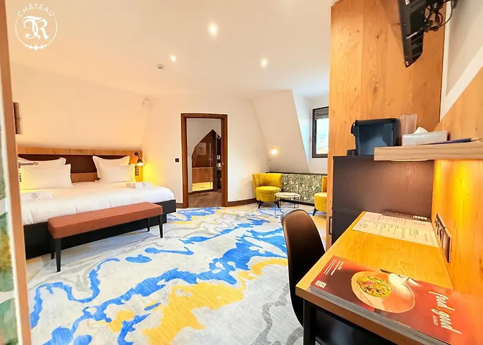 Chateau R Hotel *